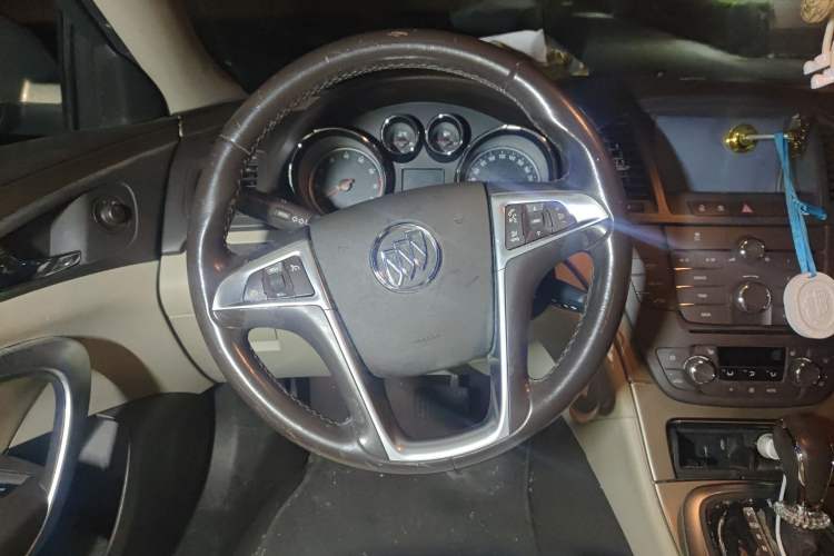 Used Buick Regal 2011 2.0L Comfort Edition Steering Wheel