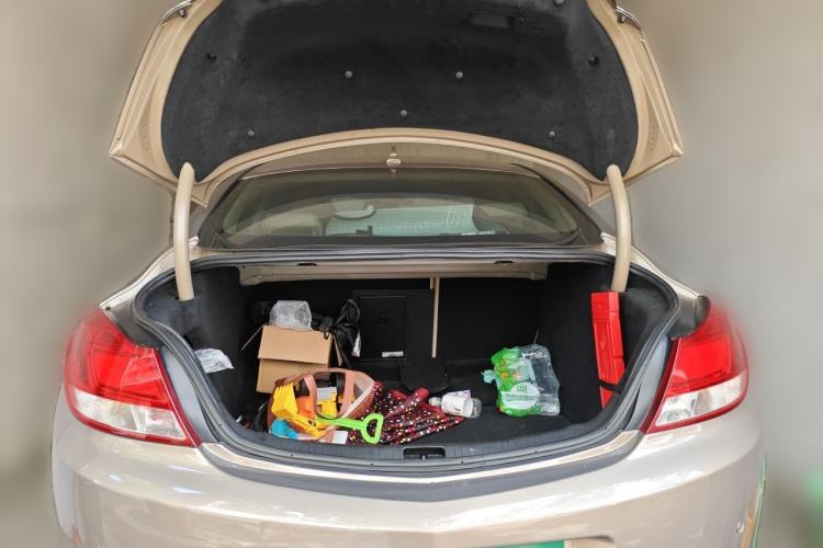 Used Buick Regal 2011 2.0L Comfort Edition Trunk