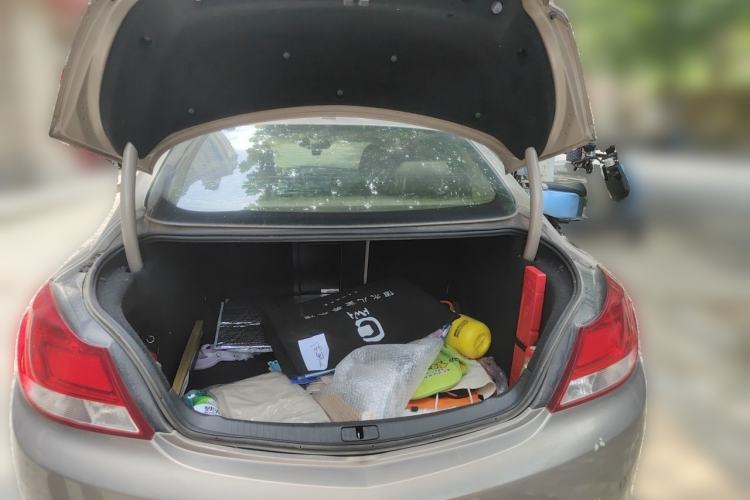 Used Buick Regal 2011 2.0L Comfort Edition Trunk