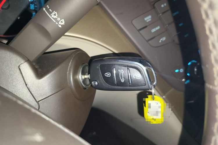 Used Buick Regal 2011 2.4L SIDI Comfort Edition Vehicle Key