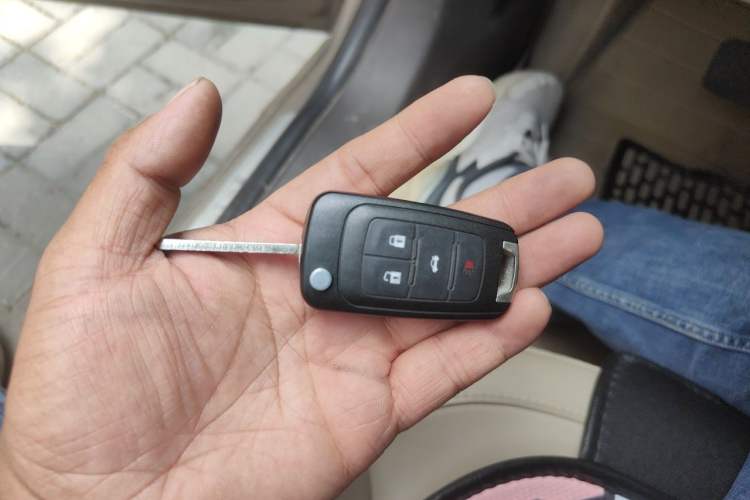 Used Buick Regal 2011 2.0L Comfort Edition Vehicle Key