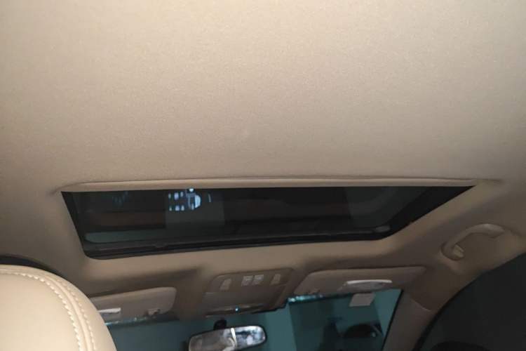 Used Buick Regal 2011 2.0L Comfort Edition Headliner