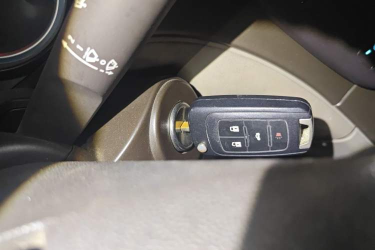 Used Buick Regal 2011 2.0L Comfort Edition Vehicle Key