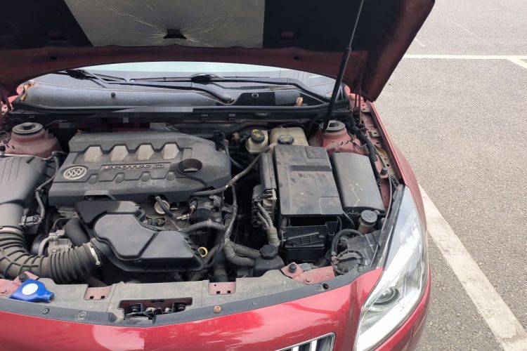 Used Buick Regal 2011 2.4L SIDI Flagship Edition Engine Bay Left