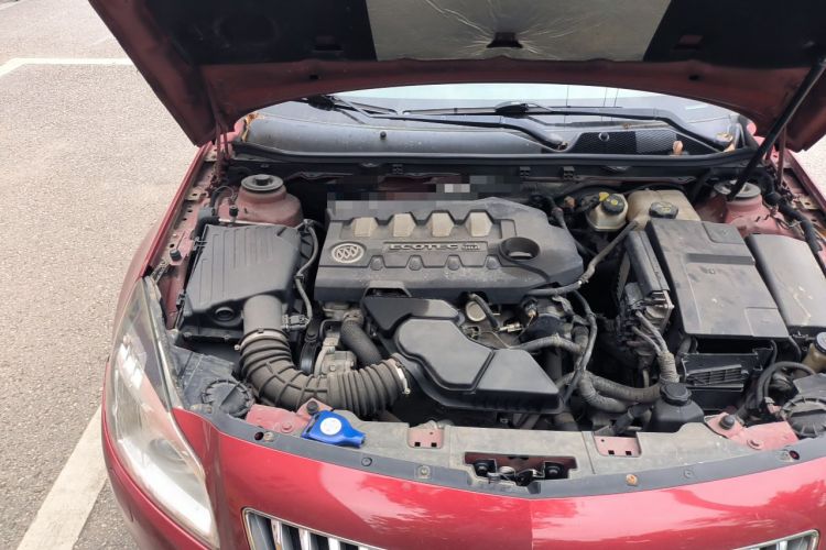Used Buick Regal 2011 2.4L SIDI Flagship Edition Engine Bay Right