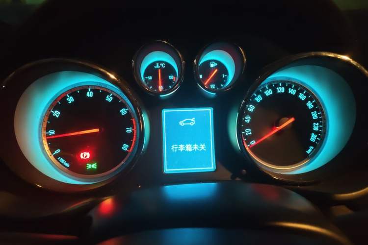 Used Buick Regal 2011 GS 2.0T Super Sport Edition Instrument Cluster