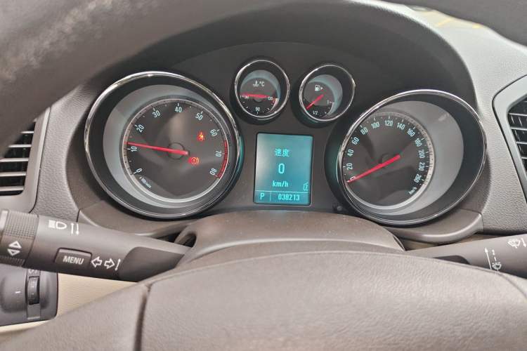 Used Buick Regal 2011 2.0L Comfort Edition Instrument Cluster