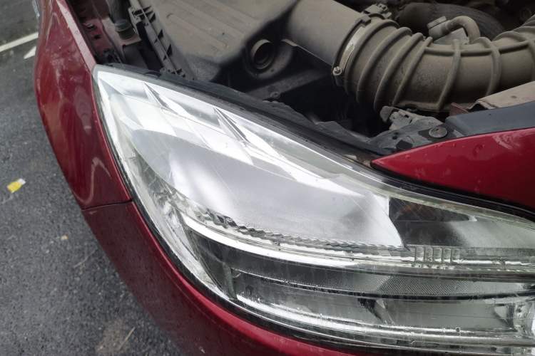 Used Buick Regal 2011 2.0L Comfort Edition Right Front Headlight