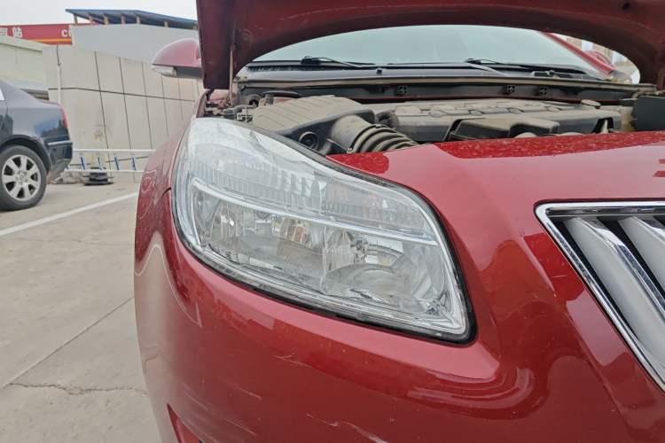 Used Buick Regal 2011 2.0L Comfort Edition Right Front Headlight