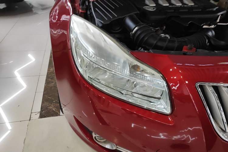 Used Buick Regal 2011 2.0L Comfort Edition Right Front Headlight