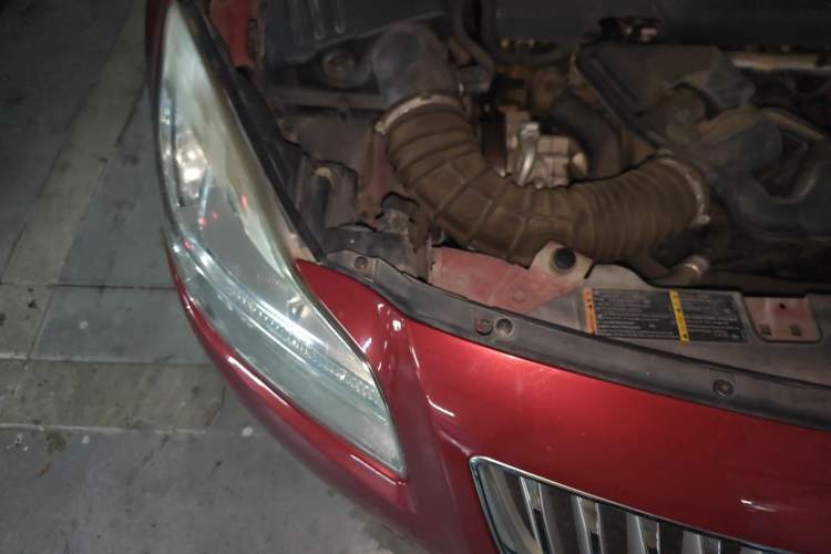 Used Buick Regal 2011 2.0L Comfort Edition Right Front Headlight