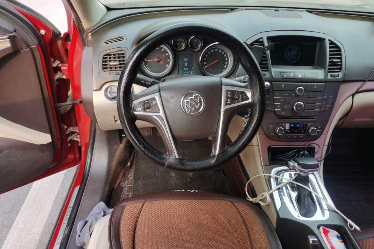 Used Buick Regal 2011 2.4L SIDI Elite Edition Steering Wheel