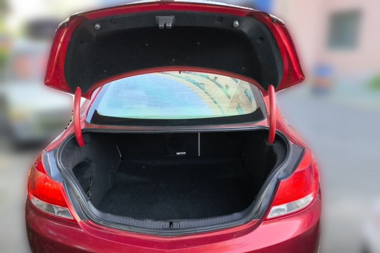 Used Buick Regal 2011 2.0L Comfort Edition Trunk