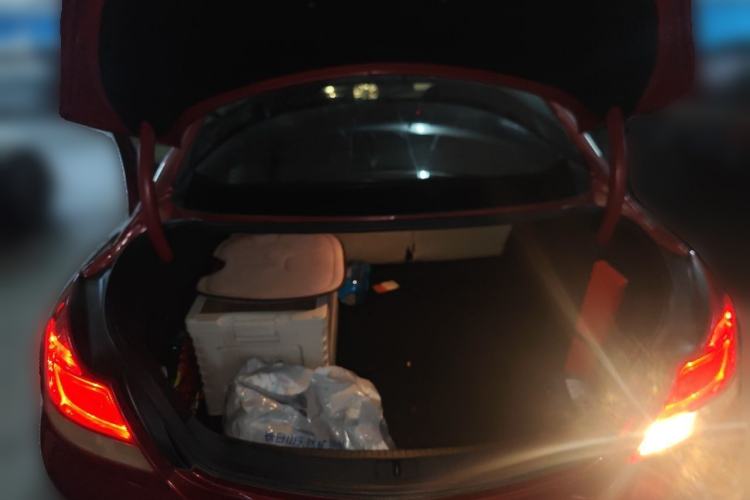 Used Buick Regal 2011 2.0L Comfort Edition Trunk