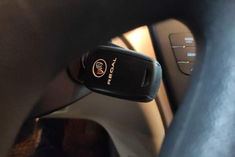 Used Buick Regal 2011 2.0L Comfort Edition Vehicle Key