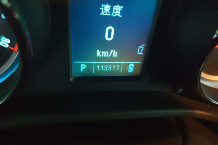 Used Buick Regal 2011 2.4L SIDI Flagship Edition Odometer Close Up
