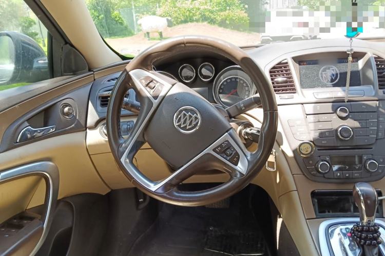 Used Buick Regal 2011 2.4L SIDI Elite Edition Steering Wheel