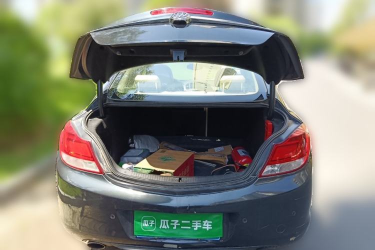 Used Buick Regal 2011 2.4L SIDI Elite Edition Trunk