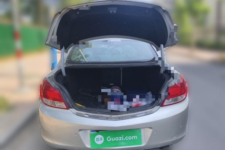 Used Buick Regal 2011 2.0L Comfort Edition Trunk