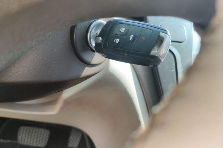 Used Buick Regal 2011 2.0L Comfort Edition Vehicle Key