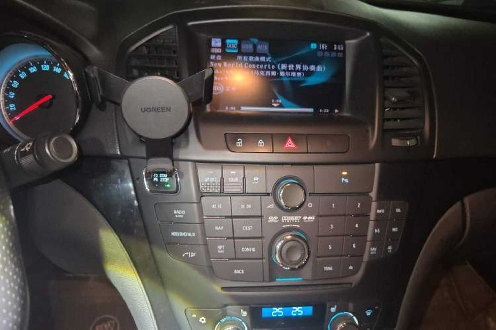 Used Buick Regal 2011 GS 2.0T Super Sport Edition Audio And AC Panel