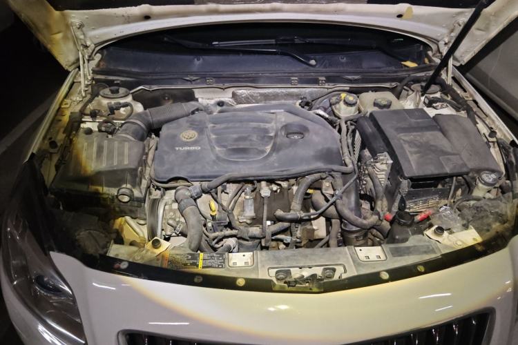 Used Buick Regal 2011 GS 2.0T Super Sport Edition Engine Bay