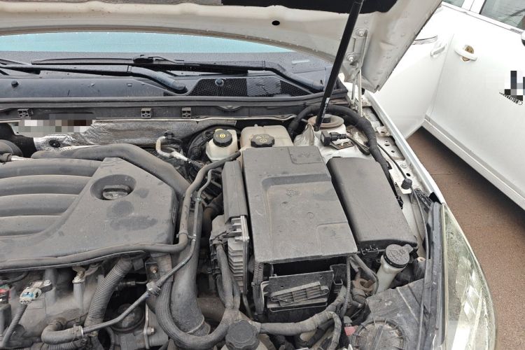 Used Buick Regal 2011 GS 2.0T Super Sport Edition Engine Bay Left
