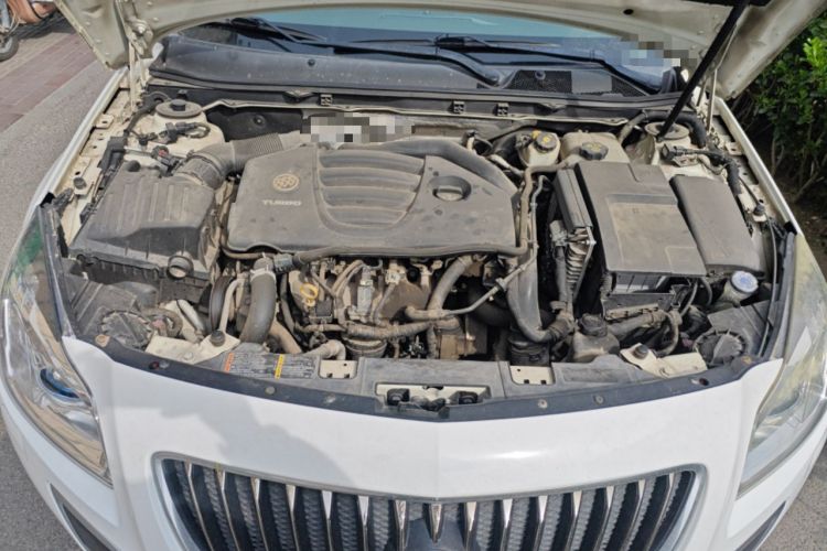 Used Buick Regal 2011 GS 2.0T Super Sport Edition Engine Bay