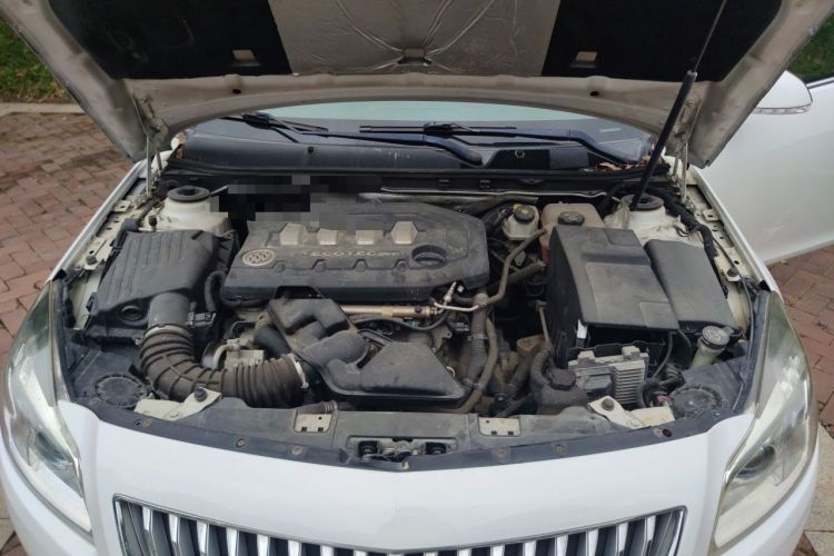 Used Buick Regal 2011 2.0L Comfort Edition Engine Bay