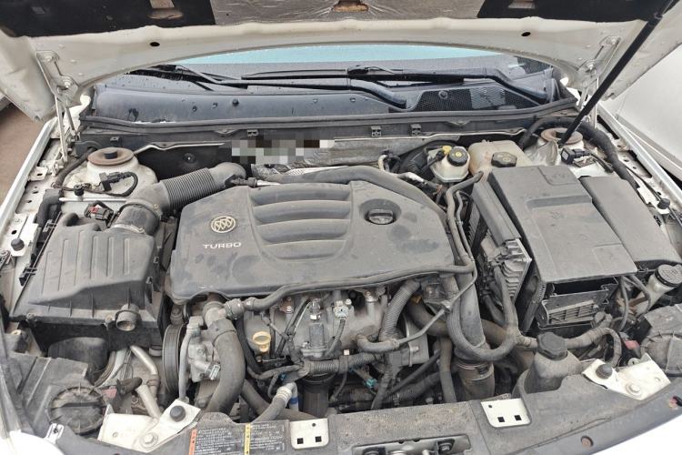Used Buick Regal 2011 GS 2.0T Super Sport Edition Engine Bay