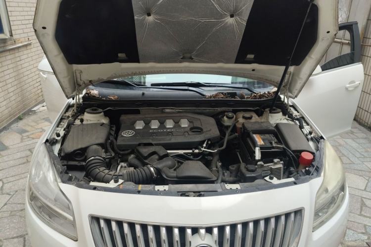 Used Buick Regal 2011 2.0L Comfort Edition Engine Bay