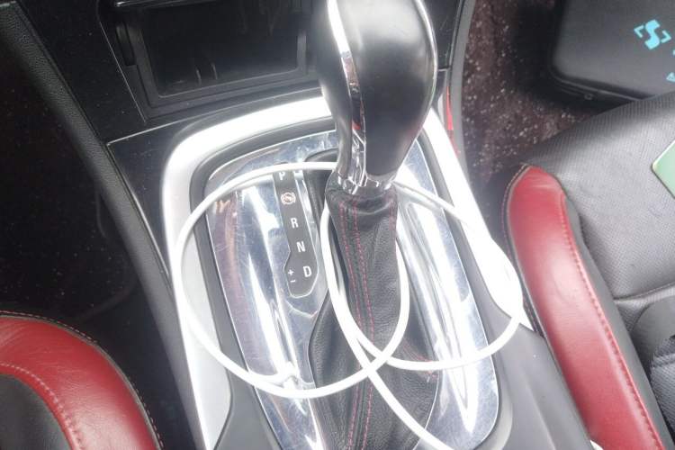 Used Buick Regal 2011 GS 2.0T Super Sport Edition Gear Lever