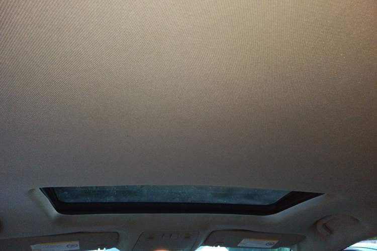 Used Buick Regal 2011 2.0L Comfort Edition Headliner