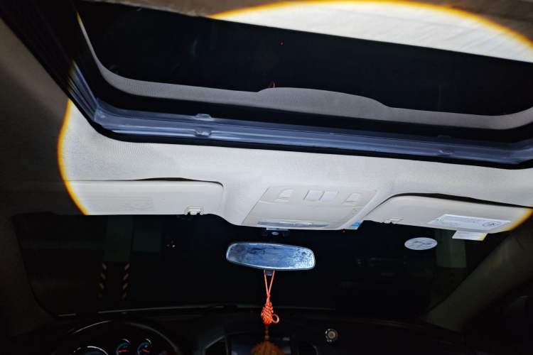 Used Buick Regal 2011 2.0L Comfort Edition Headliner