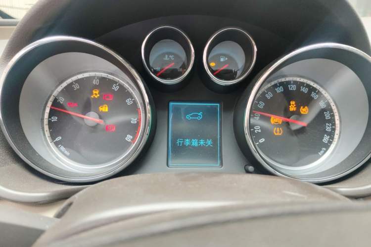 Used Buick Regal 2011 2.0L Comfort Edition Instrument Cluster