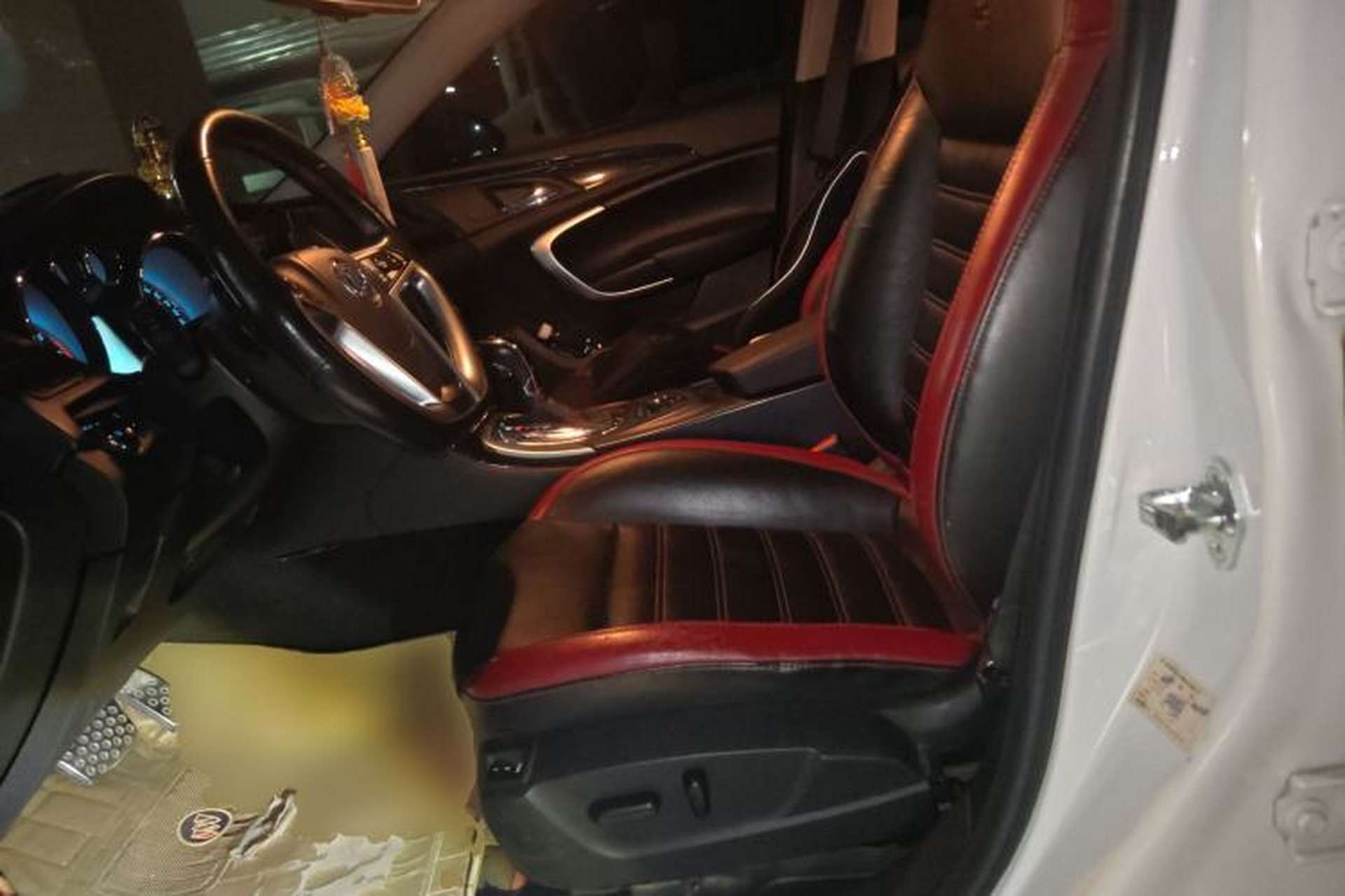 Used Buick Regal 2011 GS 2.0T Super Sport Edition Left Front Seat