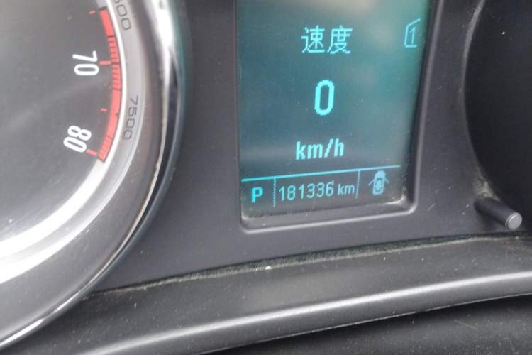Used Buick Regal 2011 GS 2.0T Super Sport Edition Odometer Close Up