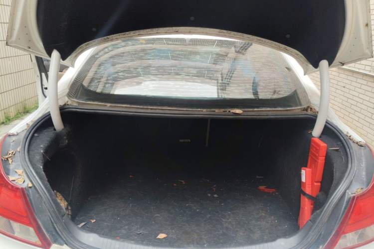 Used Buick Regal 2011 2.0L Comfort Edition Trunk
