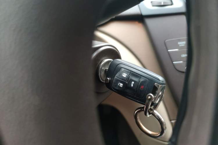 Used Buick Regal 2011 2.0L Comfort Edition Vehicle Key