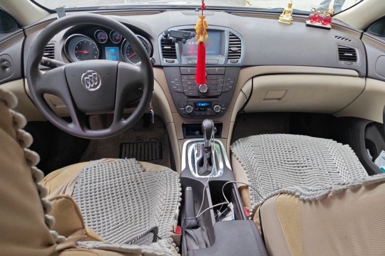 Used Buick Regal 2011 2.0L Comfort Edition Center Console