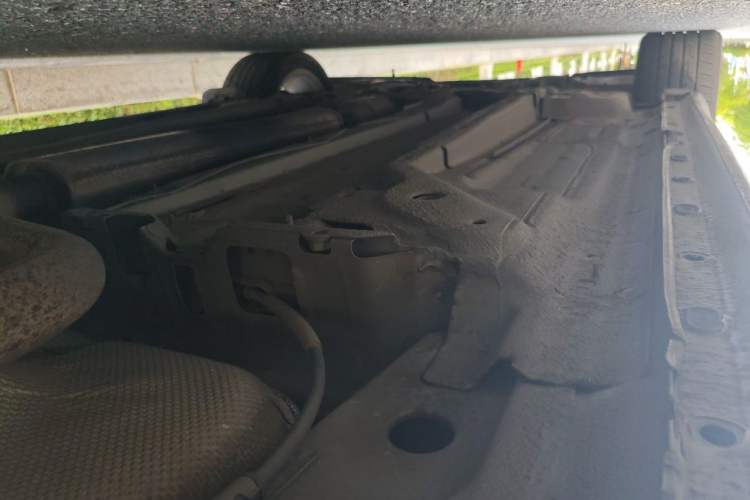 Used Buick Regal 2011 2.4L SIDI Elite Edition Chassis Rear Left