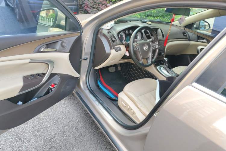 Used Buick Regal 2011 2.4L SIDI Flagship Edition Driver Seat