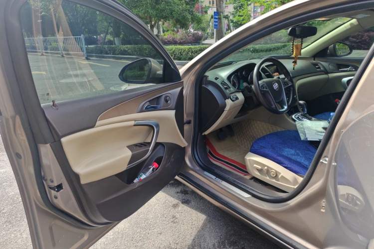 Used Buick Regal 2011 2.4L SIDI Comfort Edition Driver Seat