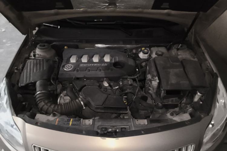 Used Buick Regal 2011 2.4L SIDI Elite Edition Engine Bay