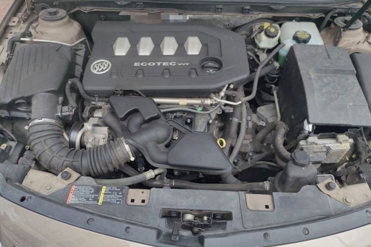 Used Buick Regal 2011 2.0L Comfort Edition Engine Bay