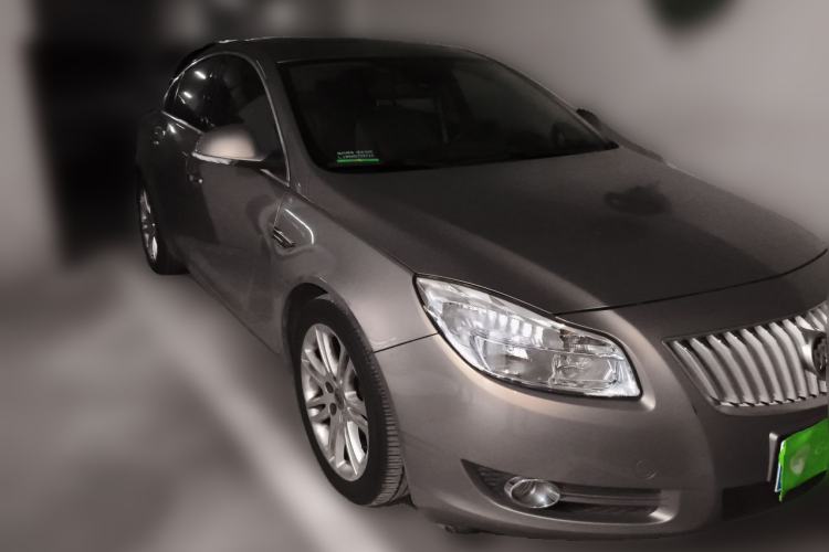 Used Buick Regal 2011 2.4L SIDI Elite Edition Front Right 45 Deg
