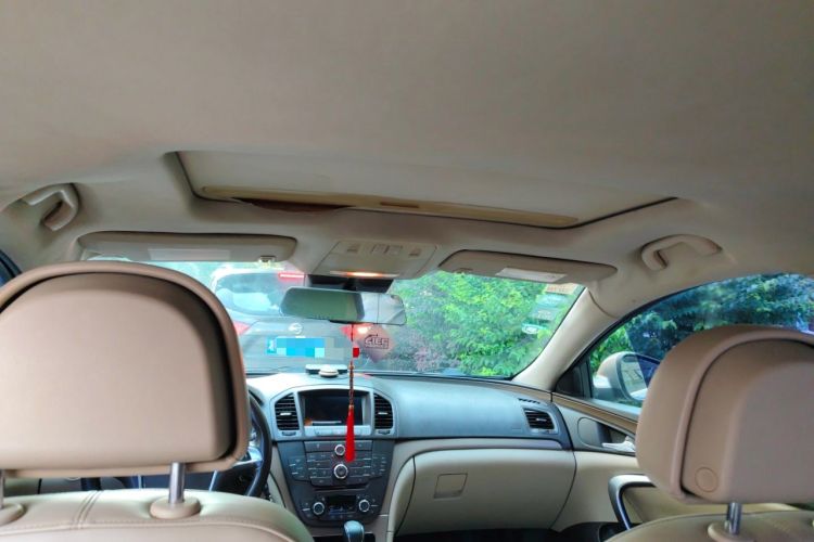 Used Buick Regal 2011 2.4L SIDI Flagship Edition Headliner