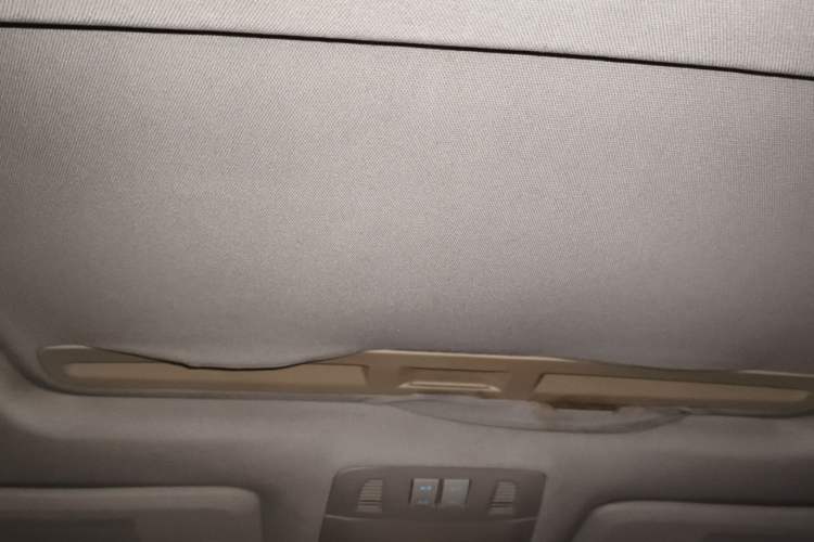Used Buick Regal 2011 2.4L SIDI Elite Edition Headliner