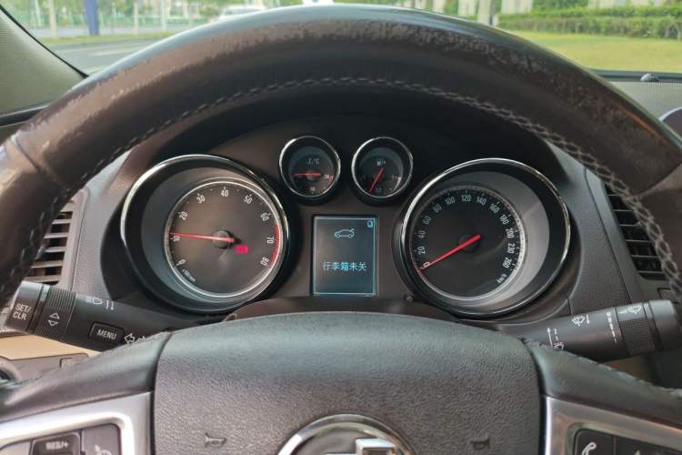 Used Buick Regal 2011 2.4L SIDI Elite Edition Instrument Cluster