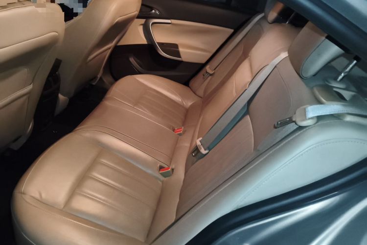 Used Buick Regal 2011 2.4L SIDI Elite Edition Left Rear Seat